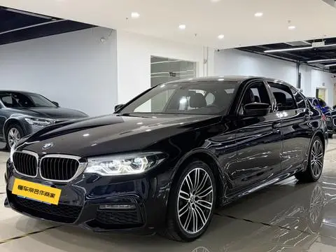BMW 5 Series 2019 — фото 1