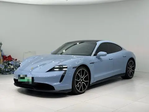 Porsche Taycan 2022