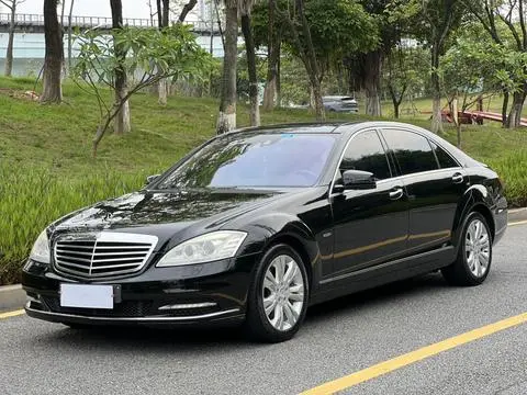 Mercedes-Benz S-Class 2012