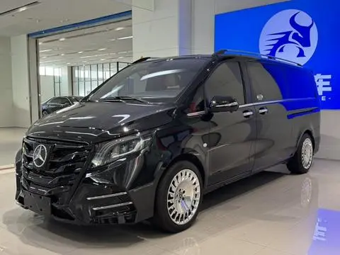 Mercedes-Benz 威霆 2023