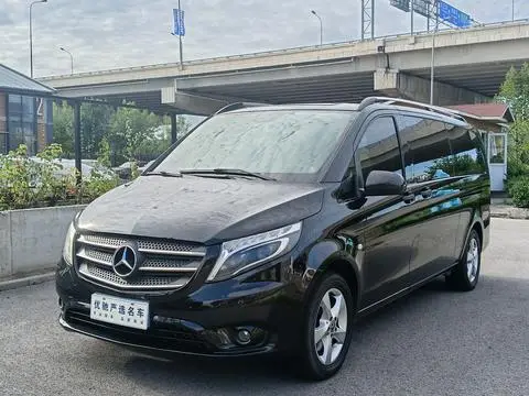 Mercedes-Benz 威霆 2018
