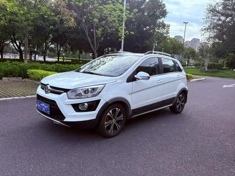 BAIC X25 2015