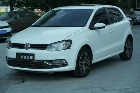 Volkswagen Polo 2016 — фото 1