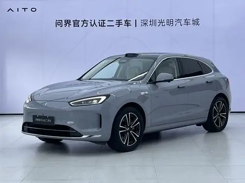 AITO M5 2025
