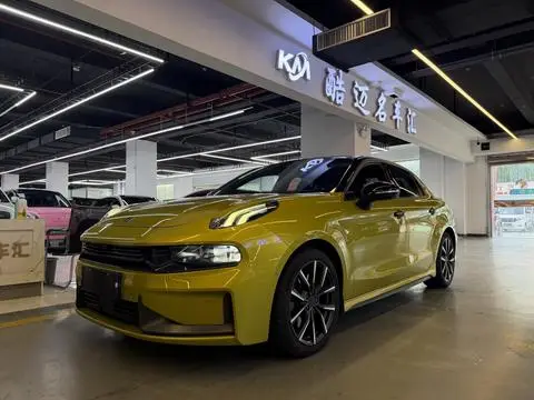 Lynk & Co 03 2020