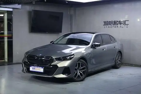 BMW i5 2024