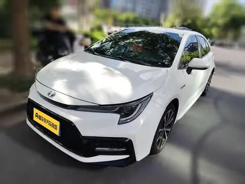 Toyota 雷凌 2022 — фото 1