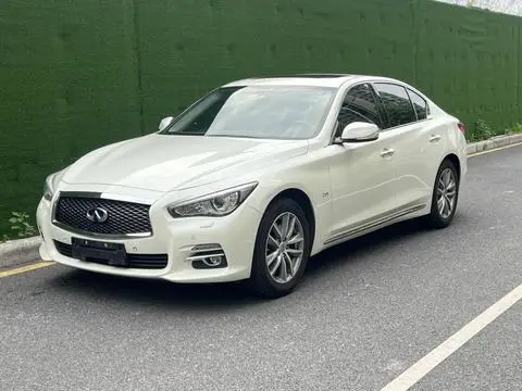 Infiniti Q50L 2015