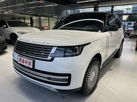 Land Rover 揽胜 2023 — фото 1