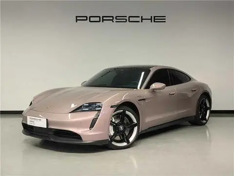 Porsche Taycan 2022