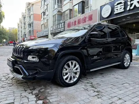 Jeep 自由光 2014 — фото 1