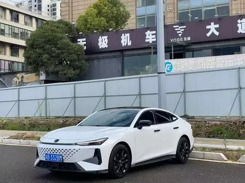 Changan UNI-V 2024