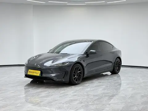 Tesla Model 3 2024