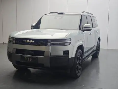 BYD Leopard 钛7 PHEV 2025