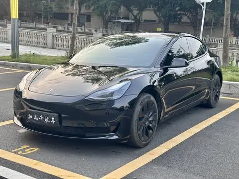 Tesla Model 3 2022 — фото 1