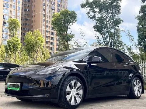 Tesla Model Y 2022 — фото 1