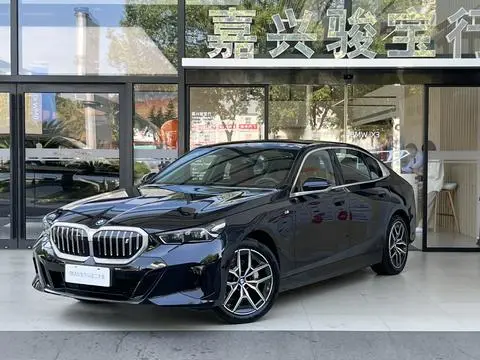 BMW i5 2025