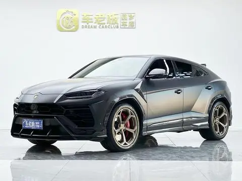 Lamborghini Urus 2021