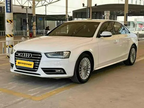 Audi A4L 2015 — фото 1