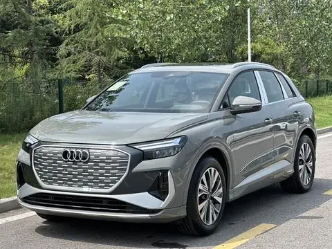 Audi Q4 e-tron 2024