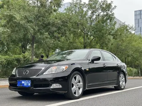 Lexus LS 2006