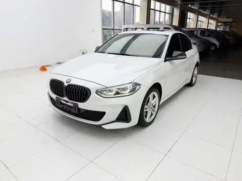 BMW 1 Series 2021 — фото 1