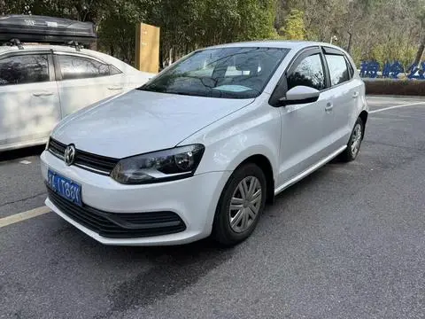 Volkswagen Polo 2016 — фото 1