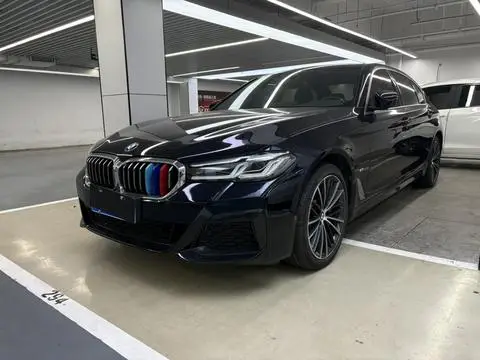 BMW 5 Series 2021 — фото 1