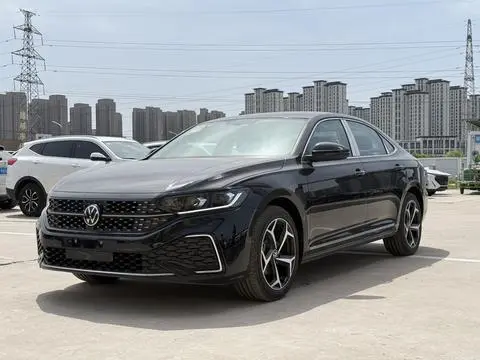 Volkswagen Passat 2025