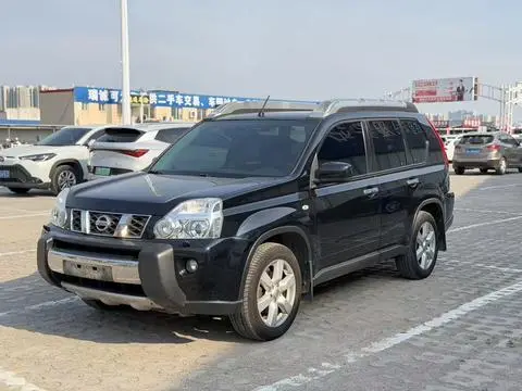 Nissan 奇骏 2010