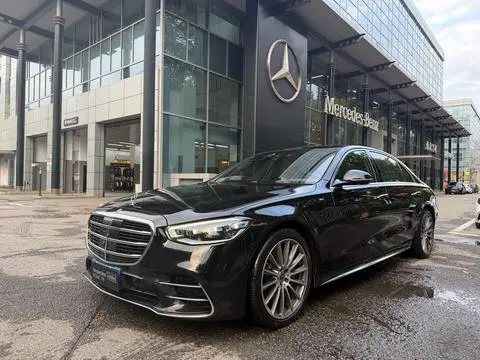 Mercedes-Benz S-Class 2024