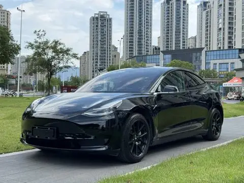 Tesla Model 3 2020
