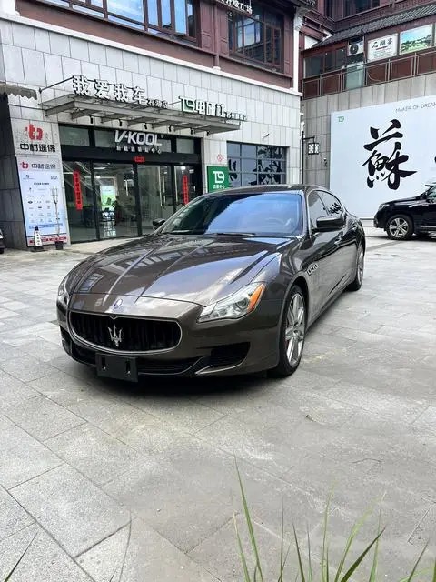 Maserati Quattroporte 2013