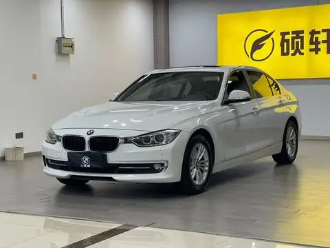 BMW 3 Series 2015 — фото 1