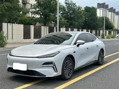 Geely Galaxy Starshine 8 2025