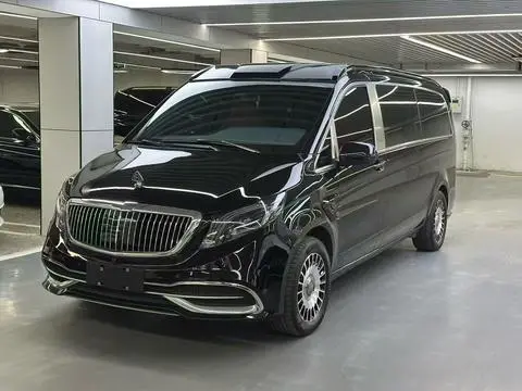 Mercedes-Benz 威霆 2023