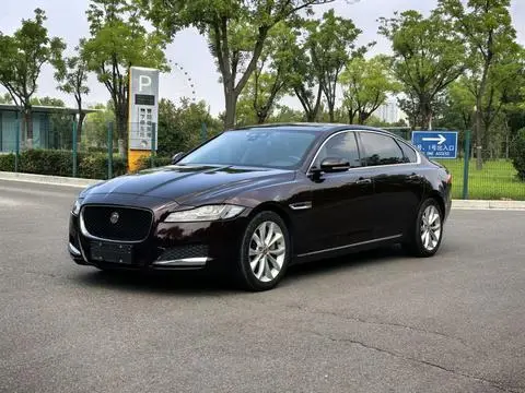 Jaguar XFL 2019