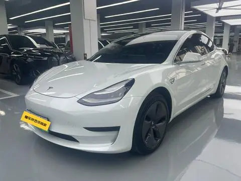 Tesla Model 3 2020 — фото 1