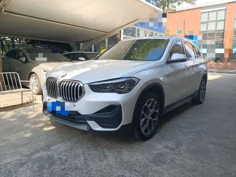 BMW X1 2022 — фото 1