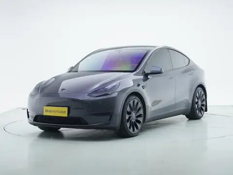 Tesla Model Y 2022