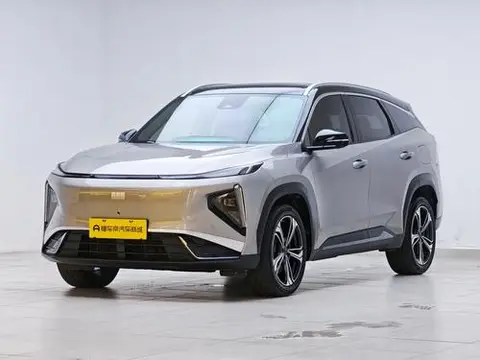 Geely L7 2025