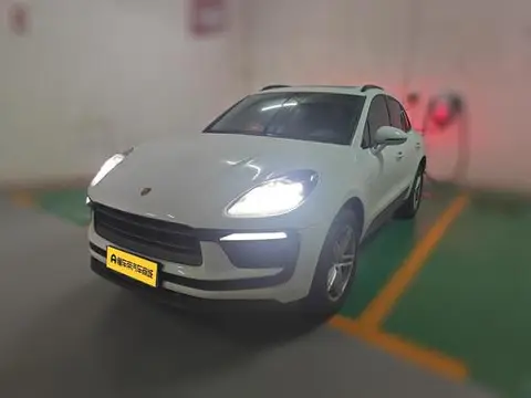 Porsche Macan 2022
