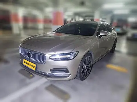 Volvo S90 2025