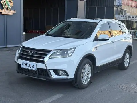 BAIC S6 2016