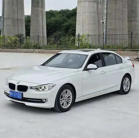BMW 3 Series 2015 — фото 1