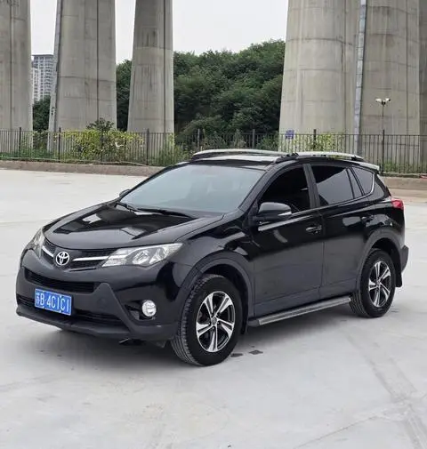 Toyota RAV4 2015