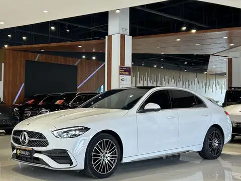 Mercedes-Benz C-Class 2024
