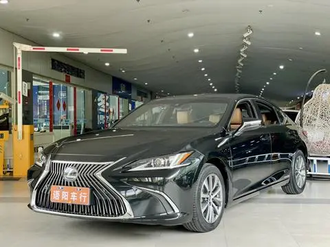 Lexus ES 2018