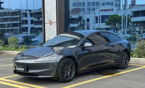 Tesla Model 3 2023