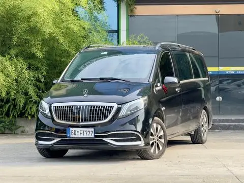 Mercedes-Benz 威霆 2023